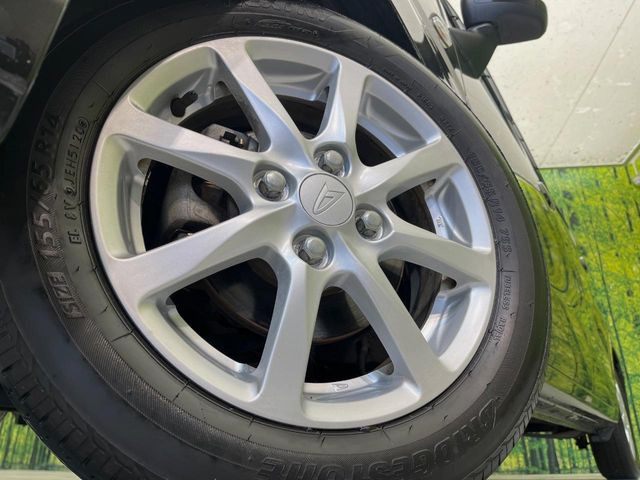 �y����14�C���`�A���~�z�C�[���z�O�ςɃ}�b�`���������A���~�z�C�[���𑕒����Ă���܂��B�e��ЊO�A���~�z�C�[����A�X�^�b�h���X�^�C�����戵�����Ă���܂��B���񂲑��k����������