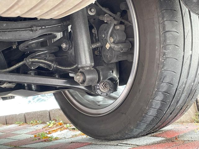 �w�삯�����銽�сx���u�����h�E�R���Z�v�g�Ƃ��Ă���BMW�B�d�����̒��ɋ@�q�������˔������h���C�r���O�v���W���[���傫�Ȗ��͂ł��B