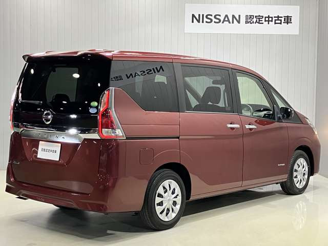 セレナ2.0 XV