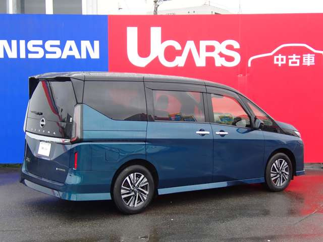 セレナ1.4 e-POWER ハイウェイスターV