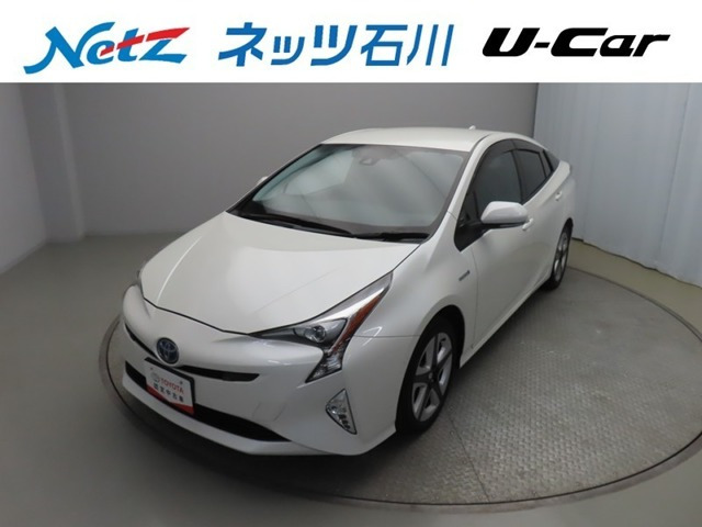 プリウス1.8 A ツーリングセレクション E-Four 4WD