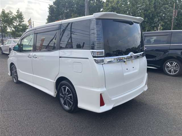 ヴォクシー2.0 ZS