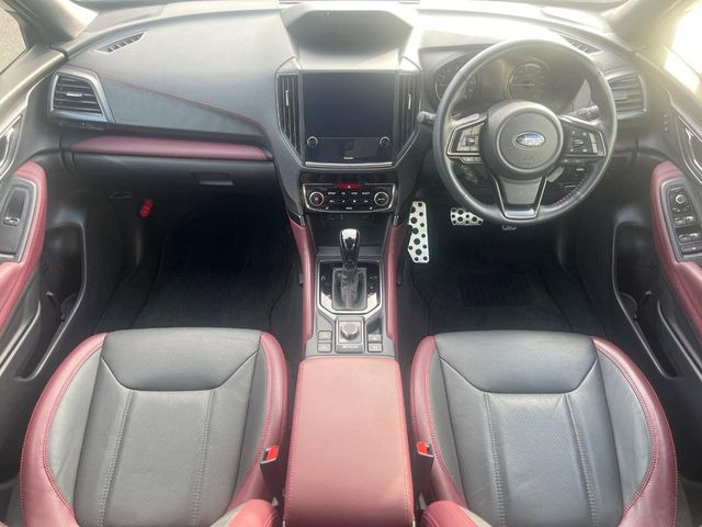 フォレスター1.8 STI スポーツ 4WD
