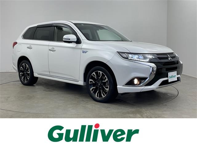 アウトランダーPHEV2.4 G プレミアムパッケージ 4WD