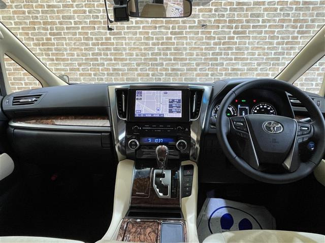 ヴェルファイアハイブリッド 2.5 X E-Four 4WD
