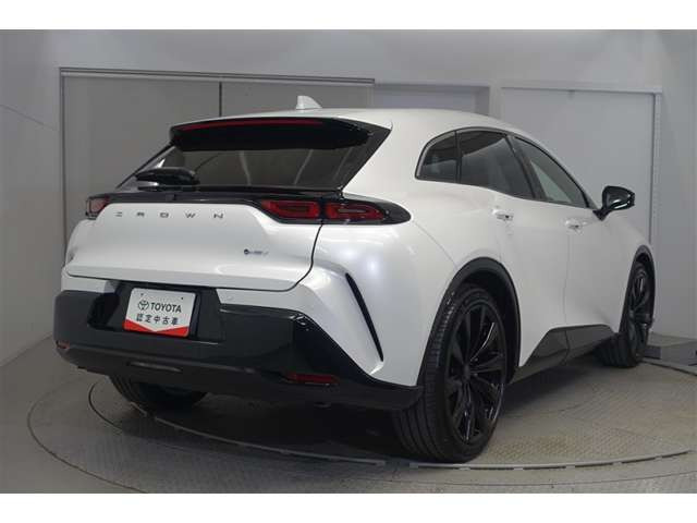 クラウンスポーツ2.5 Z E-Four 4WD