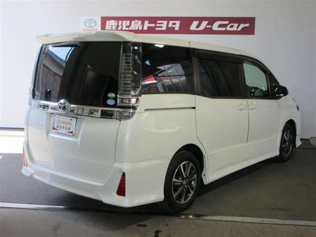ヴォクシー2.0 ZS