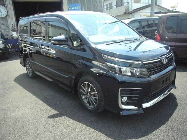 ヴォクシー2.0 ZS 4WD