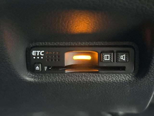 【ETC】高速道路の料金所をストレスなく通過!話題のスポットやサービスエリアに多い「スマートIC」利用時は必須のアイテムです。当店でセットアップを実施、ご納車当日からすぐにご利用いただけます!
