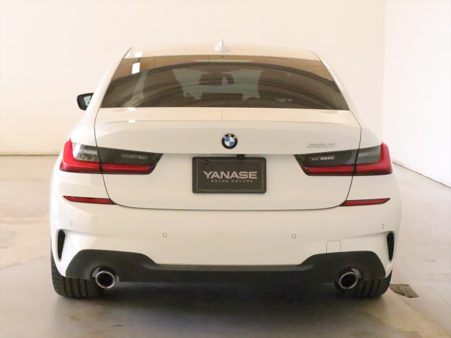 3シリーズセダン320d