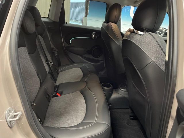 ���㕔���Ȃ��C�ɂȂ�悤�ȃL�Y�E�����ւ��蓙�A�傫�ȃ_���[�W�͂Ȃ��A�ǍD�ȏ�Ԃł��B