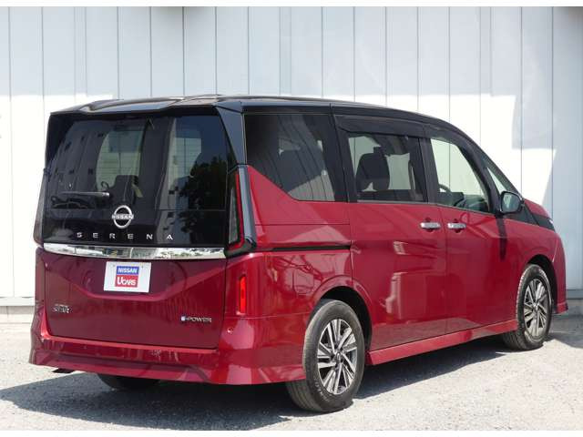 セレナ1.4 e-POWER ハイウェイスターV