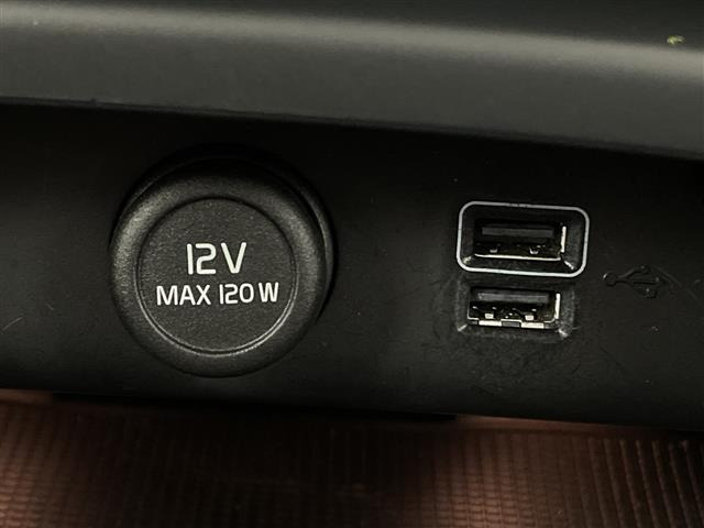 XC40B4 モメンタム