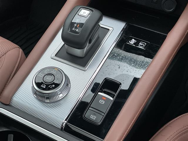 アウトランダーPHEV 2.4 P エグゼクティブ パッケージ 4WD