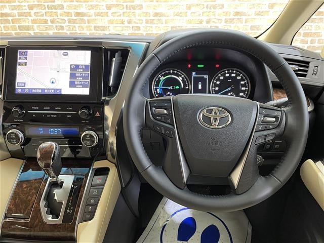 ヴェルファイアハイブリッド 2.5 X E-Four 4WD