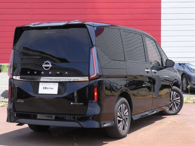 セレナ1.4 e-POWER ハイウェイスターV