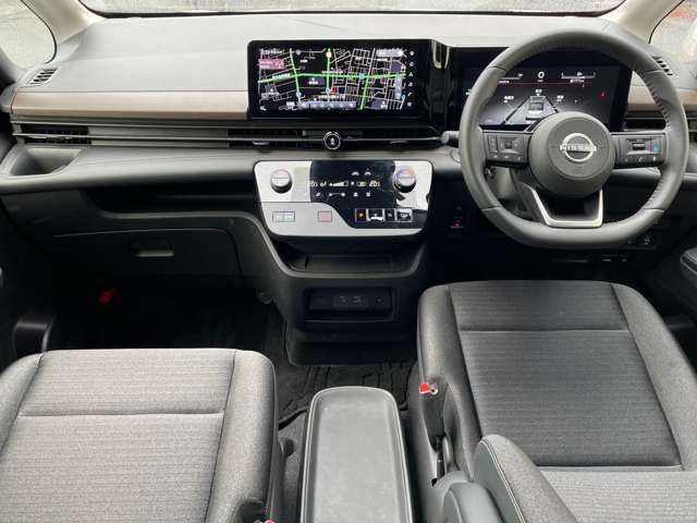 セレナ1.4 e-POWER ハイウェイスターV