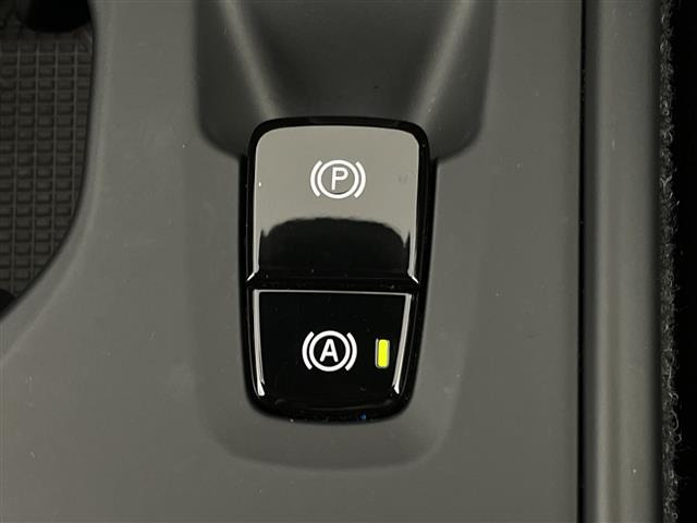 XC40B4 モメンタム