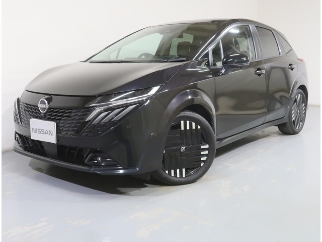 ノートオーラ1.2 G FOUR レザーエディション 4WD