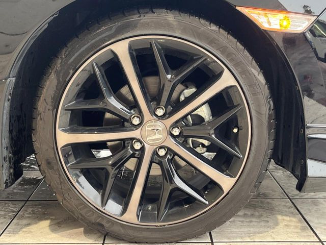 �y����18�C���`�A���~�z�C�[���z�O�ςɃ}�b�`���������A���~�z�C�[���𑕒����Ă���܂��B�e��ЊO�A���~�z�C�[����A�X�^�b�h���X�^�C�����戵�����Ă���܂��B���񂲑��k����������
