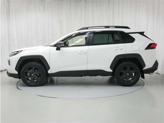 RAV42.5 ハイブリッド アドベンチャー オフロードパッケージ II E-Four 4WD