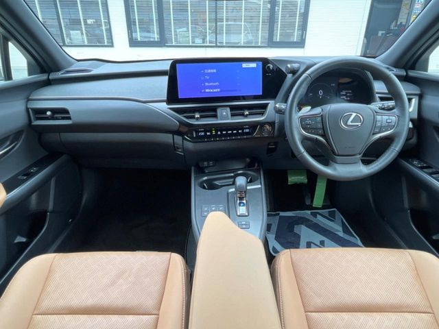 UX300h バージョンL