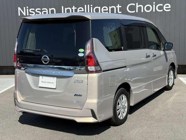 セレナ2.0 ハイウェイスター 4WD