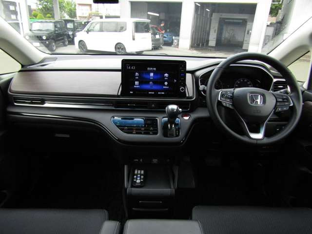 オデッセイ2.4 アブソルート EX 4WD