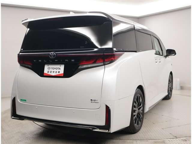 ヴェルファイアハイブリッド 2.5 Z プレミア E-Four 4WD
