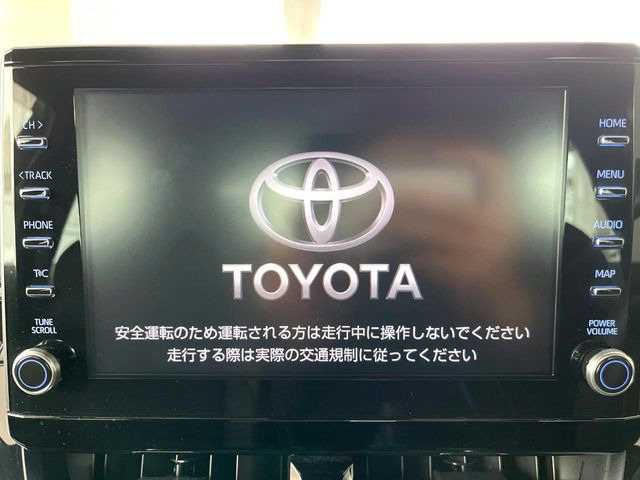 カローラ1.8 ハイブリッド W×B