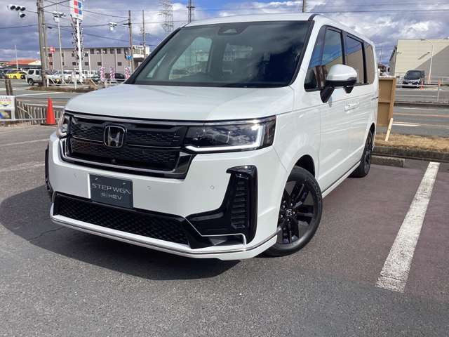 ステップワゴン2.0 e:HEV スパーダ 30周年特別仕様車