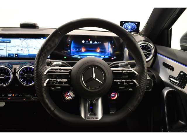 AクラスAMG A35 4マチック (BSG搭載モデル) 4WD