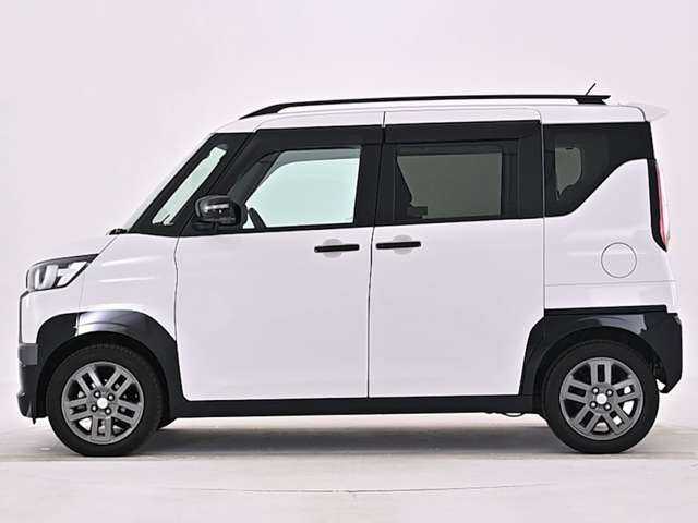 デリカミニT プレミアム 4WD