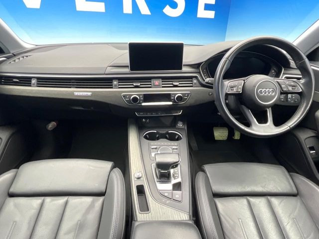 A4アバント45 TFSI クワトロ スポーツ 4WD