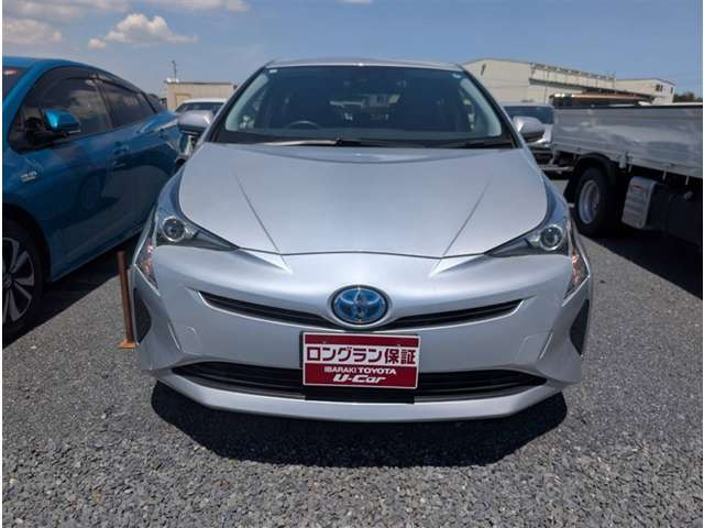 プリウス1.8 S
