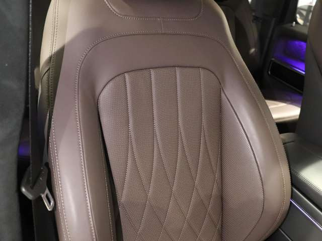 GクラスG450d AMGラインパッケージ (ISG) 4WD