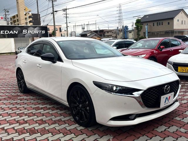 �������x�̃K���X�疌�ŝ����͂������A�㎿�ȃc���E����������B���O����_���J�����؂Ȉ��Ԃ�ی삵�A�F�����E�򉻂�h�~�B�u�e�X�v���b�V���R�[�g�v�A�u�e�v���~�b�T�R�[�g�v���炨�I�т��������܂��B