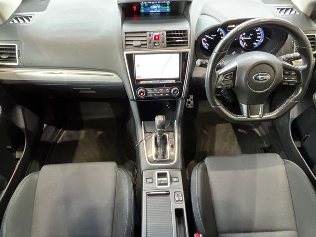 レヴォーグ1.6 GT-S アイサイト 4WD