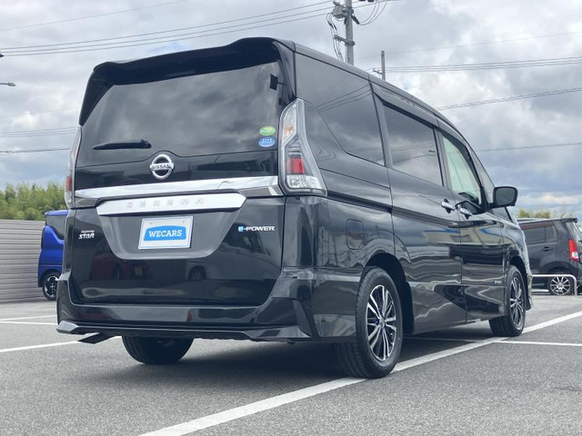 セレナ1.2 e-POWER ハイウェイスターV