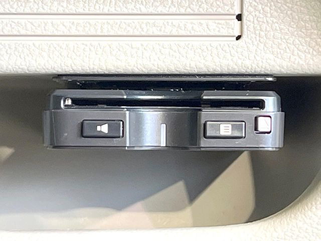【ETC】高速道路の料金所をストレスなく通過!話題のスポットやサービスエリアに多い「スマートIC」利用時は必須のアイテムです。当店でセットアップを実施、ご納車当日からすぐにご利用いただけます!