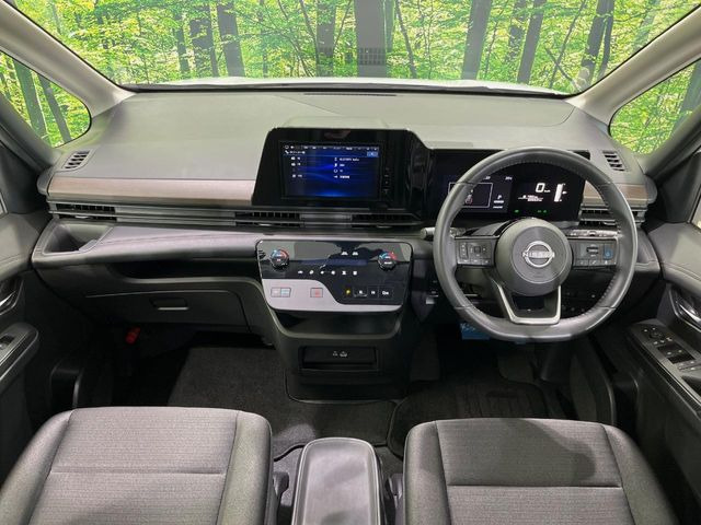 セレナ1.4 e-POWER ハイウェイスターV