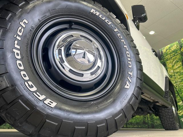�y16�C���`�A���~�z�C�[���z�O�ςɃ}�b�`�����A���~�z�C�[���𑕒����Ă���܂��B�e��A���~�z�C�[����A�X�^�b�h���X�^�C�����戵�����Ă���܂��B���񂲑��k����������