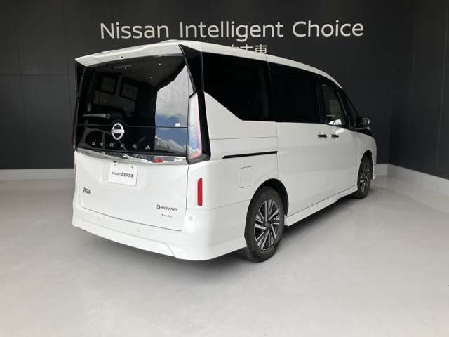 セレナ1.4 e-POWER ハイウェイスターV