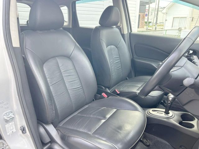 �^�]�Ȃ܂��ɂ͏\���ȃX�y�[�X������A�啿�ȕ��ł��������^�]���Ă�����������ł��B