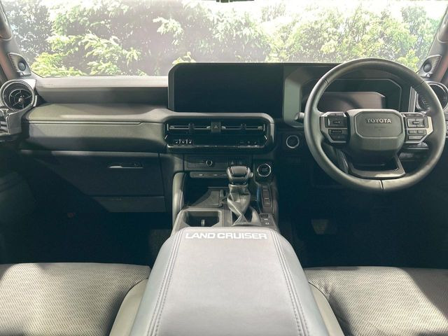 ランドクルーザー2502.8 VX ディーゼル 4WD