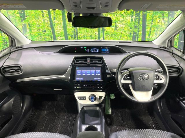 プリウス1.8 S セーフティ プラス