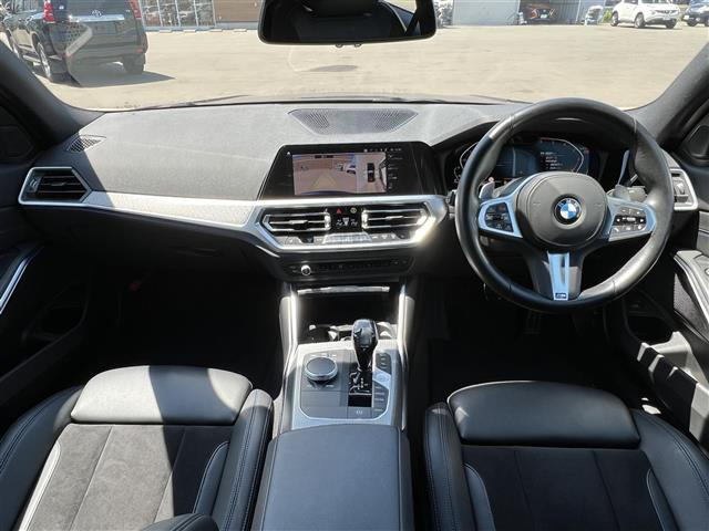 3シリーズセダン320d xドライブ シトリン ブラック エディション 4WD