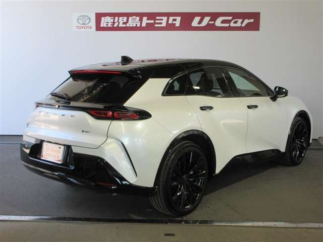 クラウンスポーツ2.5 Z E-Four 4WD