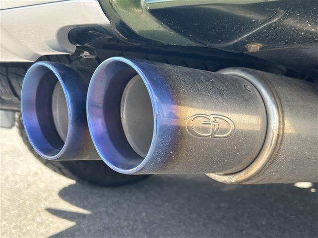 ランドクルーザープラド2.8 TX ディーゼル 4WD