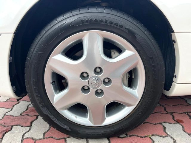 �y����17�C���`�A���~�z�C�[���z�O�ςɃ}�b�`���������A���~�z�C�[���𑕒����Ă���܂��B�e��ЊO�A���~�z�C�[����A�X�^�b�h���X�^�C�����戵�����Ă���܂��B���񂲑��k����������